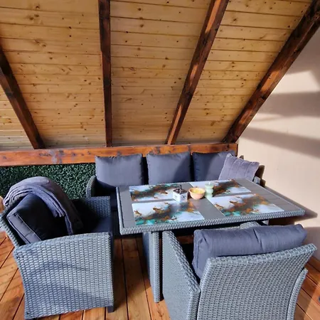 Sowi شقة غووشيتسا